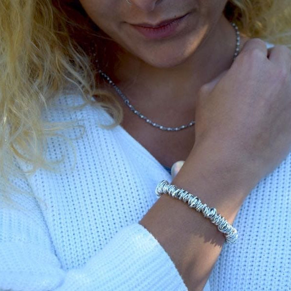 Rhodium Plated Aluminum Nodino Bracelet