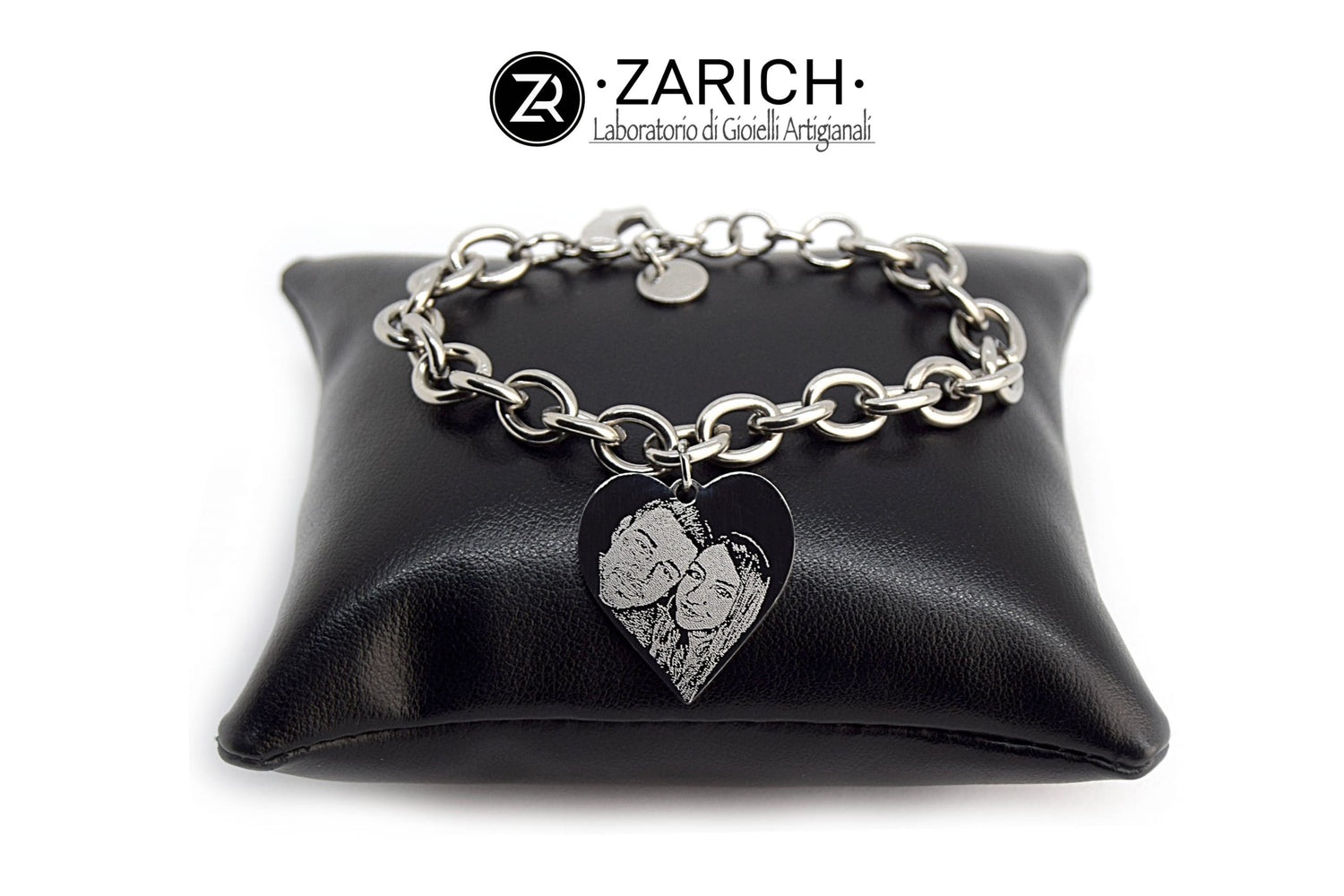 Chain bracelet with photo-engraved heart