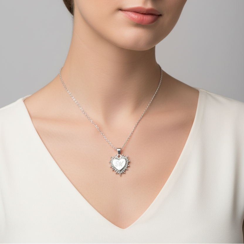 Collana cuore a fasce inciso