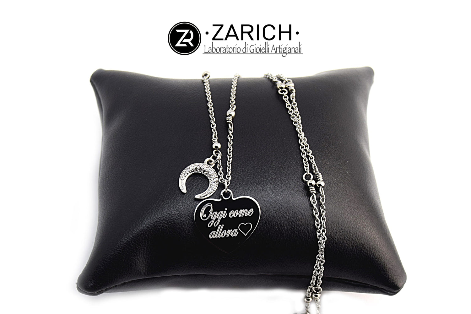 Collana Mezzaluna con Cuore Inciso