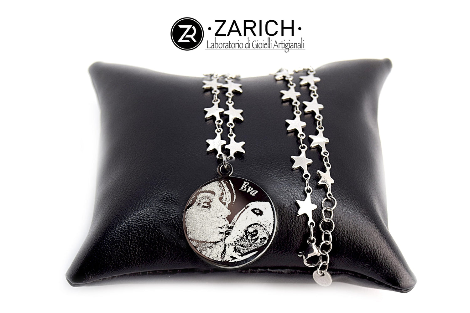 Necklace with Stars and Engraved Round Medal