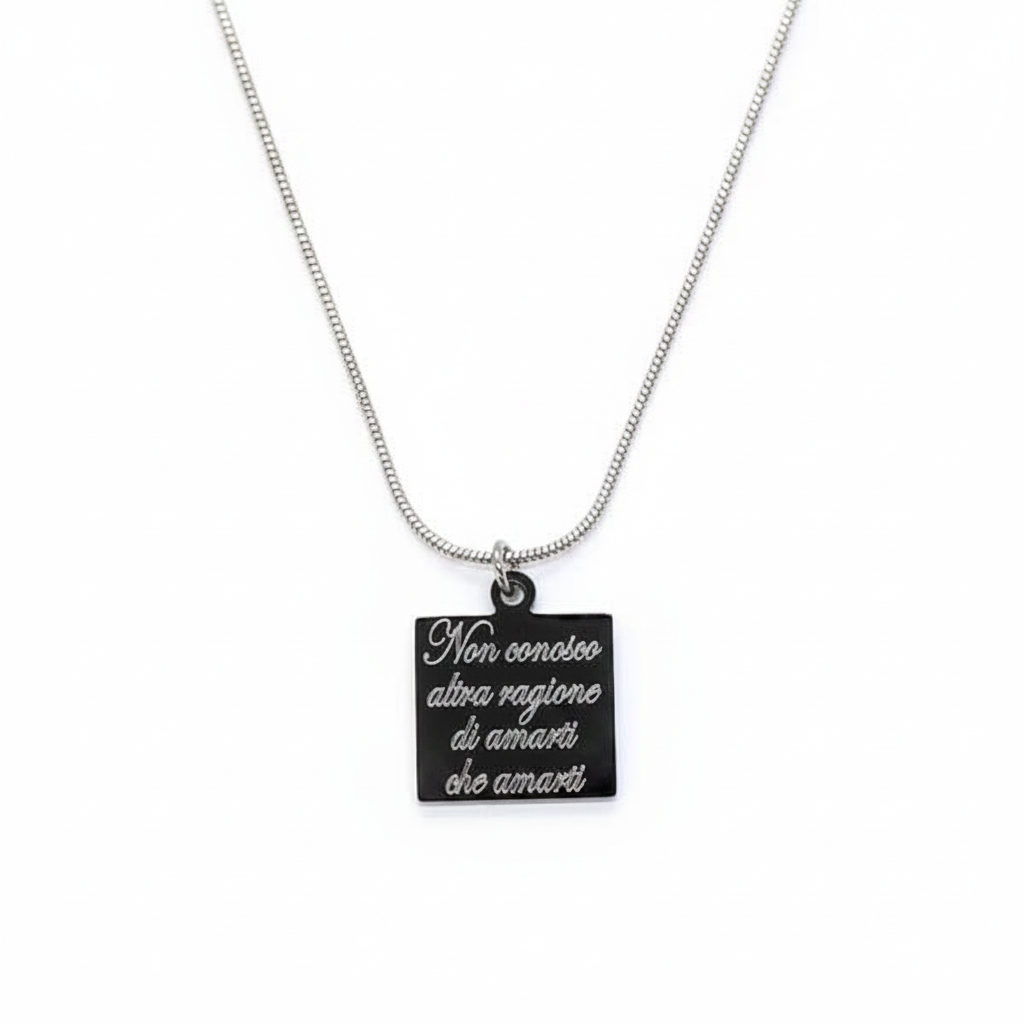 Collana Quadrata Love