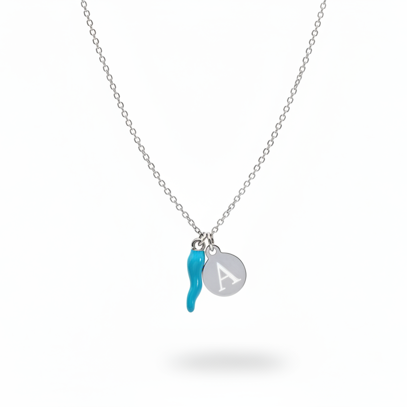 Horn necklace with engraving