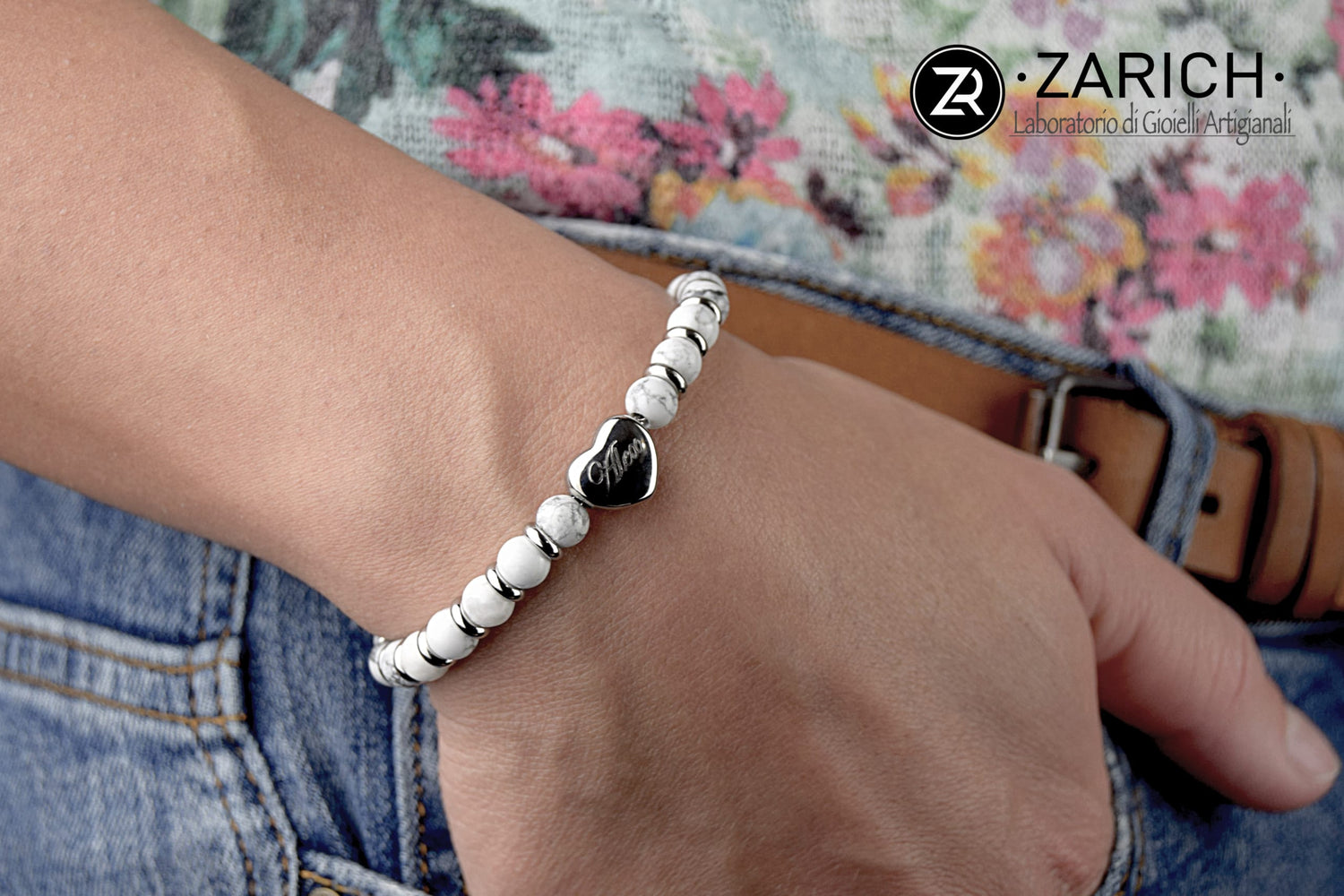 Howlite Heart Bead Bracelet