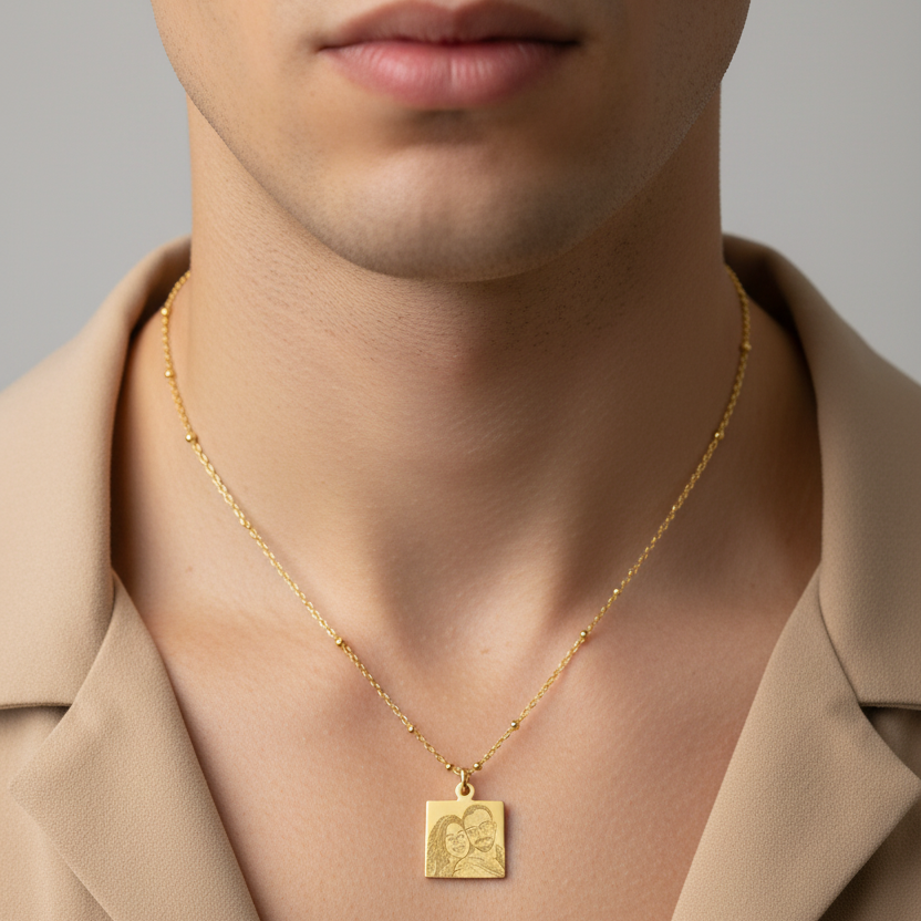 Collana gold con medaglia quadrata fotoincisa